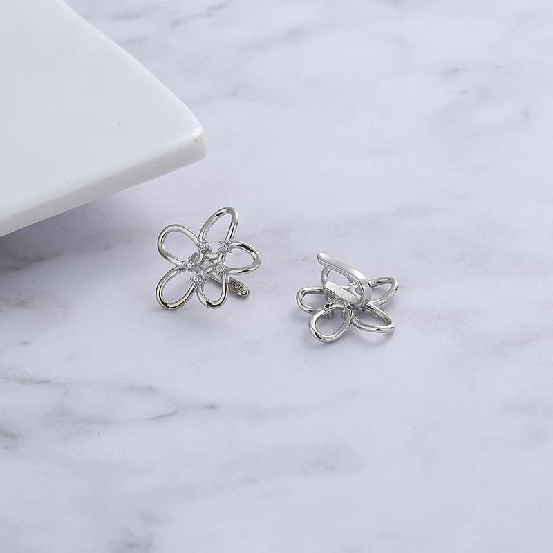 Flower Ear Cuff Product Image