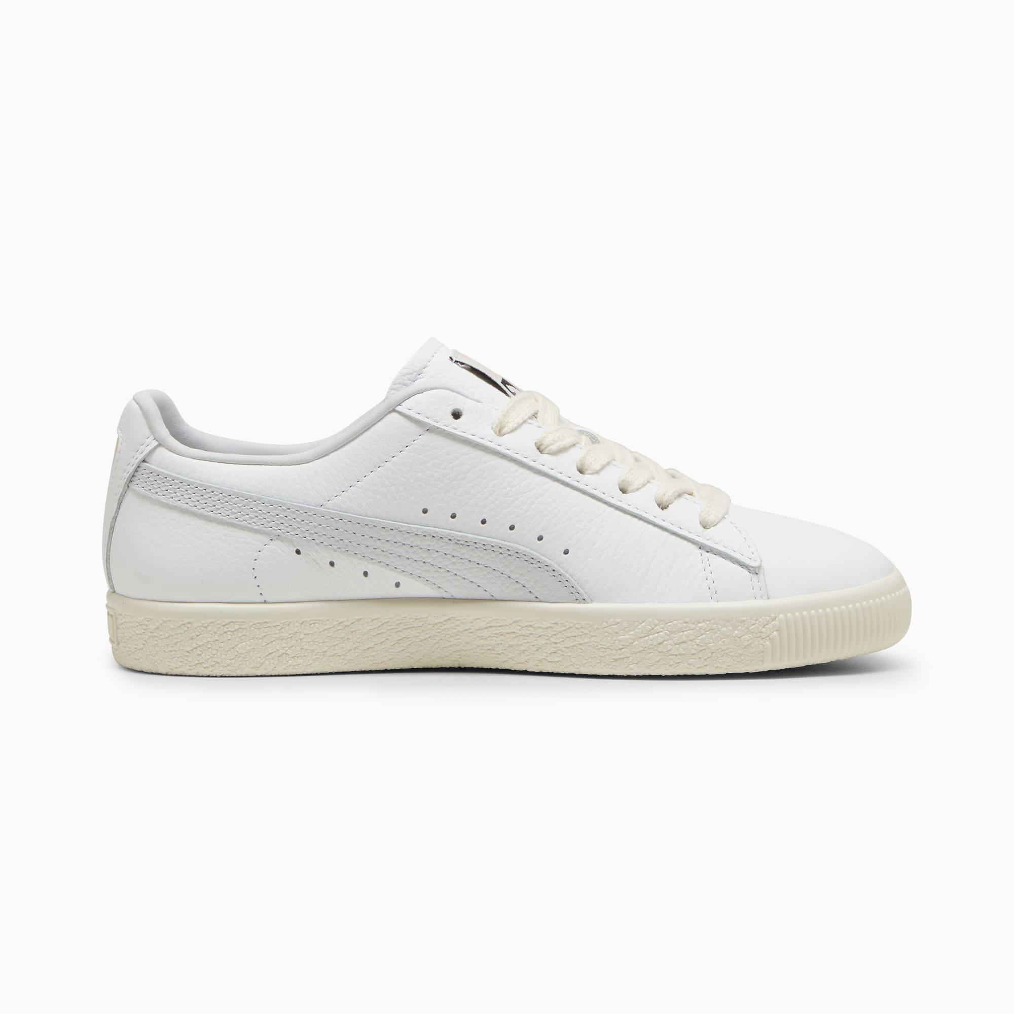 Clyde Leather Women's Sneakers Product Image