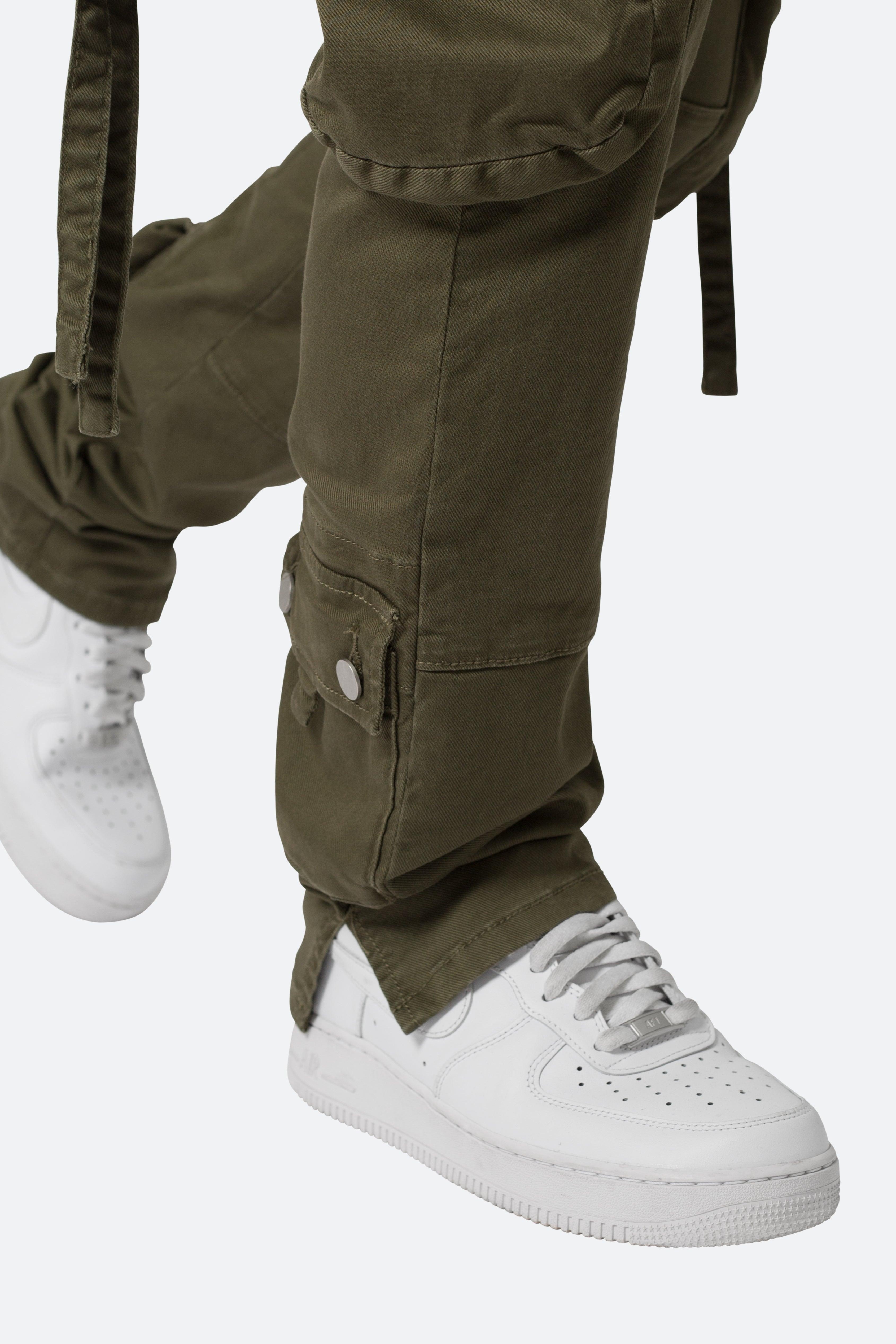 D152 Cargo Pants - Olive Product Image