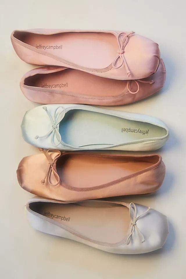 Aurora Flats Product Image