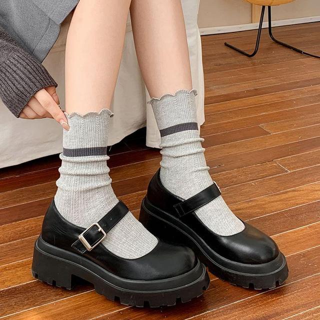 Contrast Trim Socks / Set Product Image