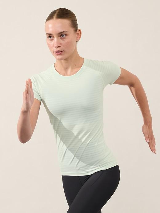 Momentum Stripe Seamless Tee Product Image