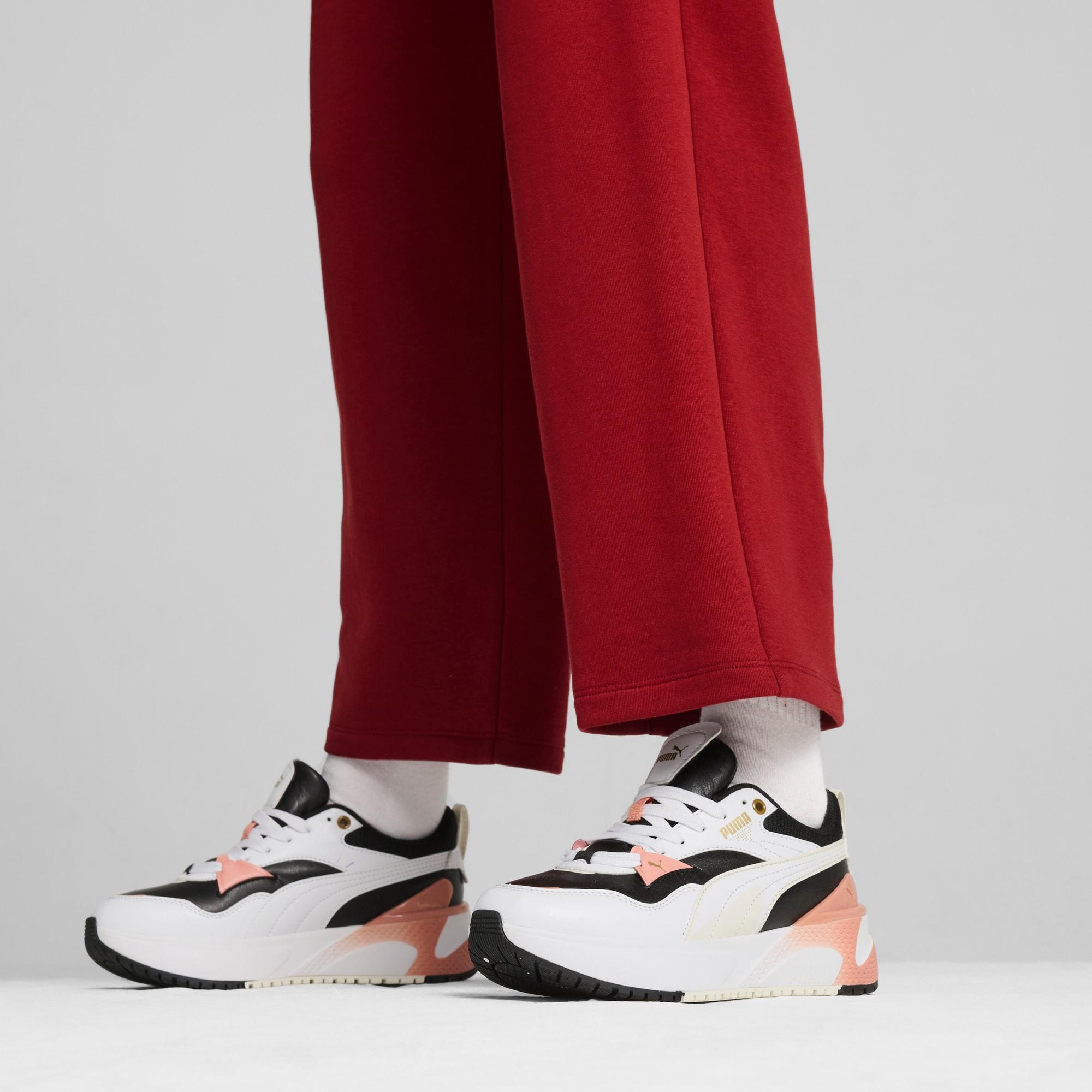 R78 Disrupt Women's Sneakers Product Image