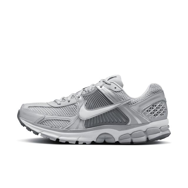 Nike Mens Zoom Vomero 5 Shoes Product Image