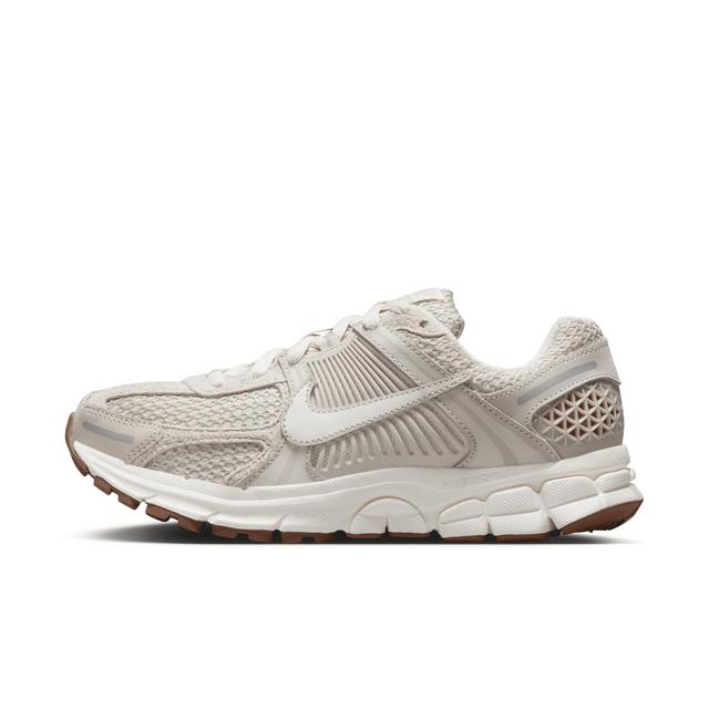 Nike Women's Zoom Vomero 5 Shoes Product Image