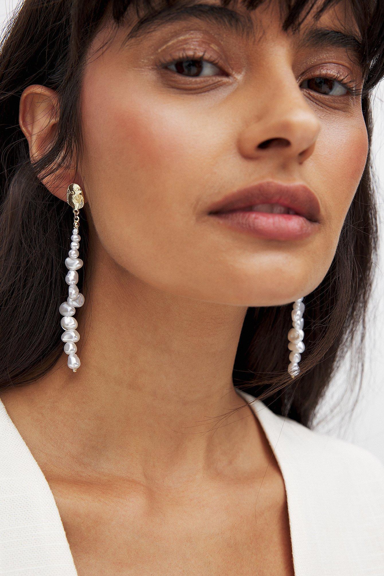 Pearl Dangle Earrings Product Image