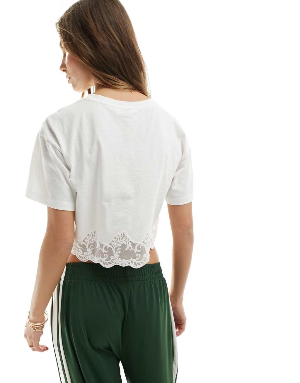 Miss Selfridge boxy short sleeve crop top with lace hem in white Product Image