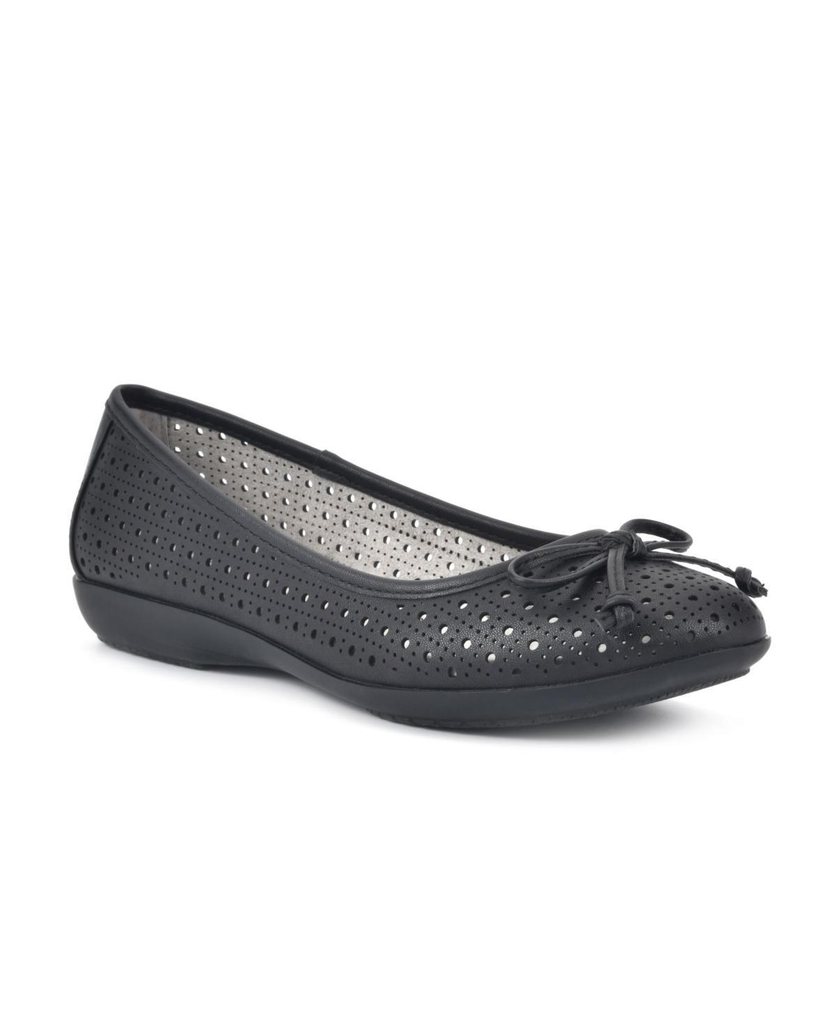 Cliffs by White Mountain Cheryl Womens Flats Product Image