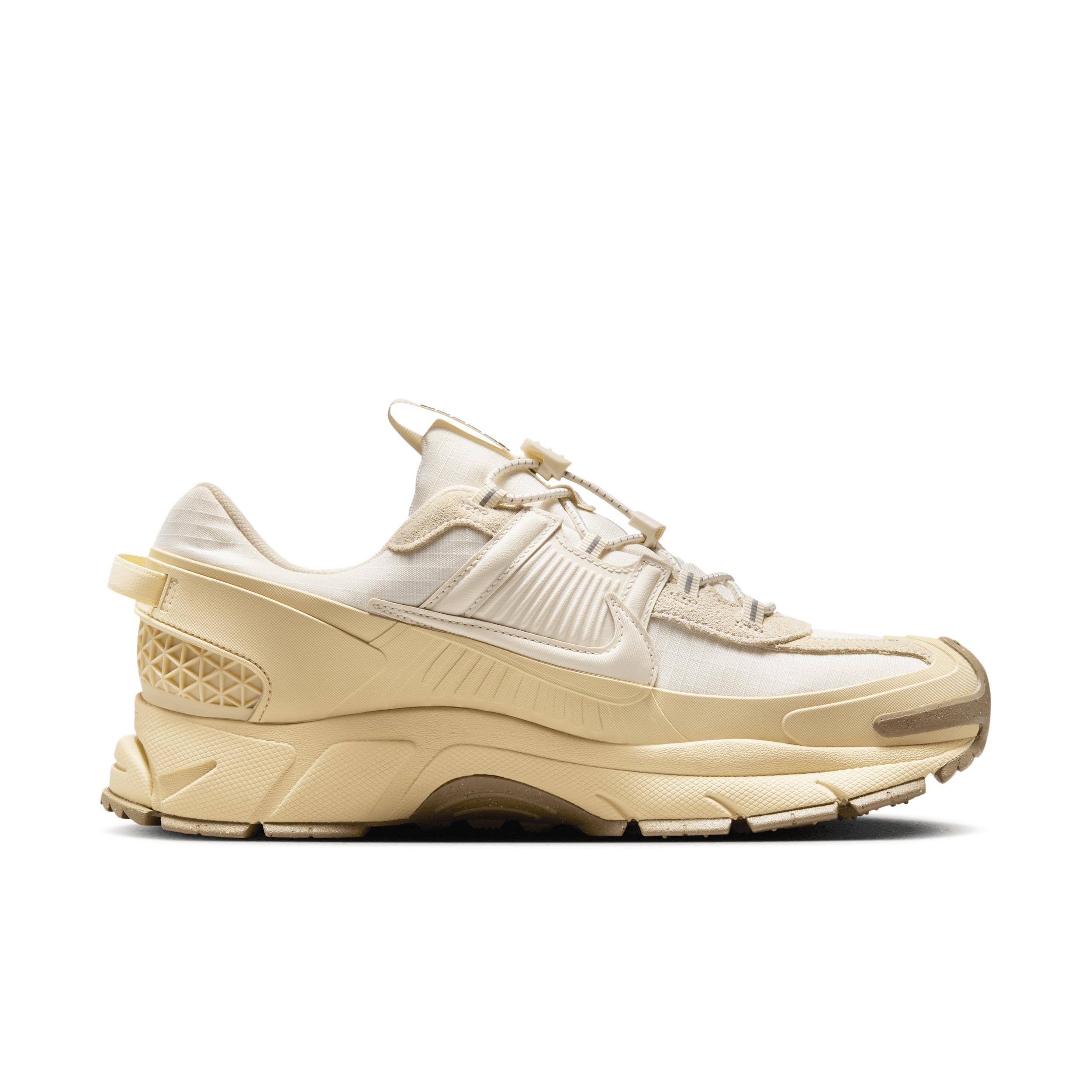 Nike Zoom Vomero Roam Men's Winterized Shoes Product Image