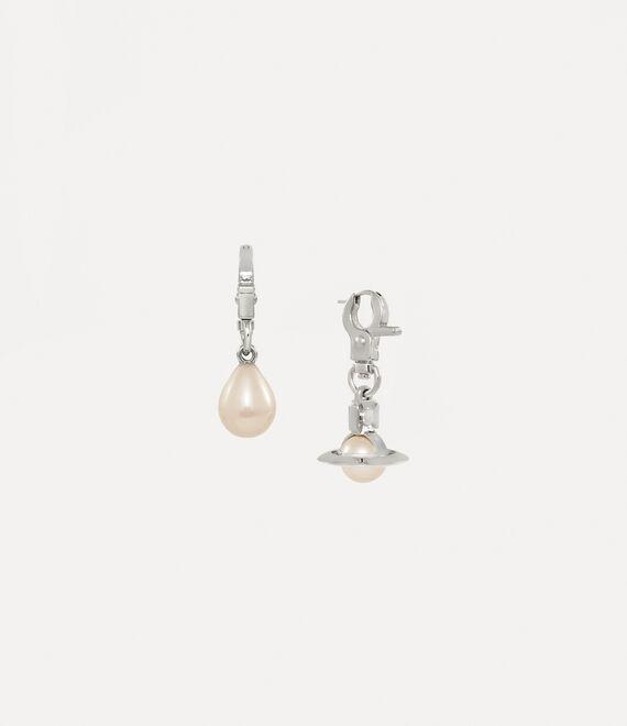 Claude Earrings Product Image