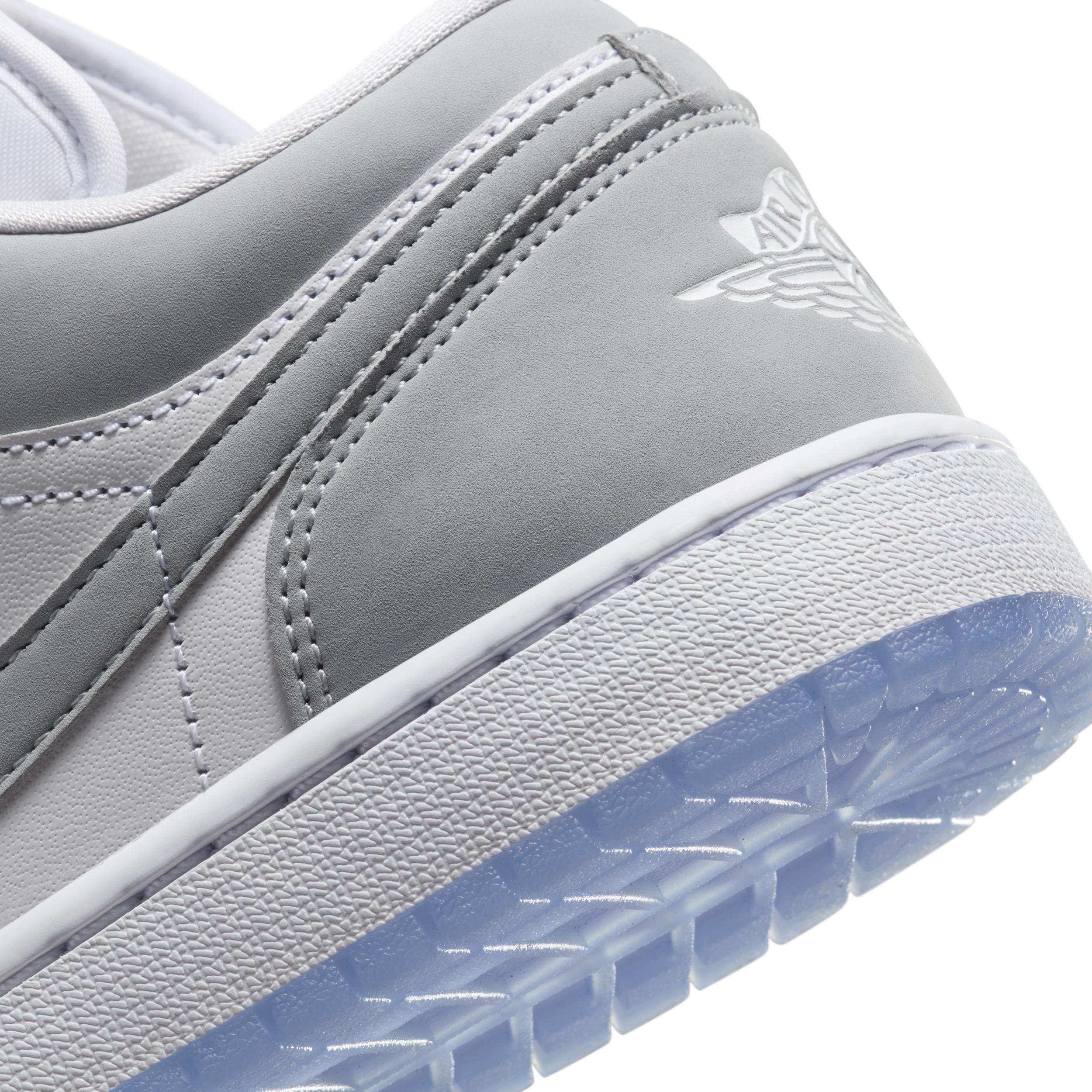 Womens Air Jordan 1 Low Shoes Product Image