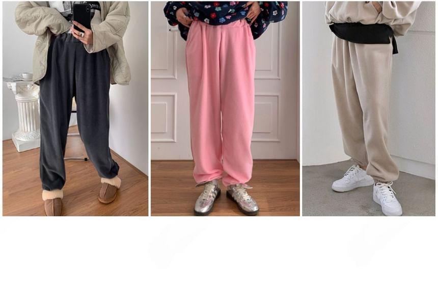 Elastic Waist Plain Jogger Pants Product Image