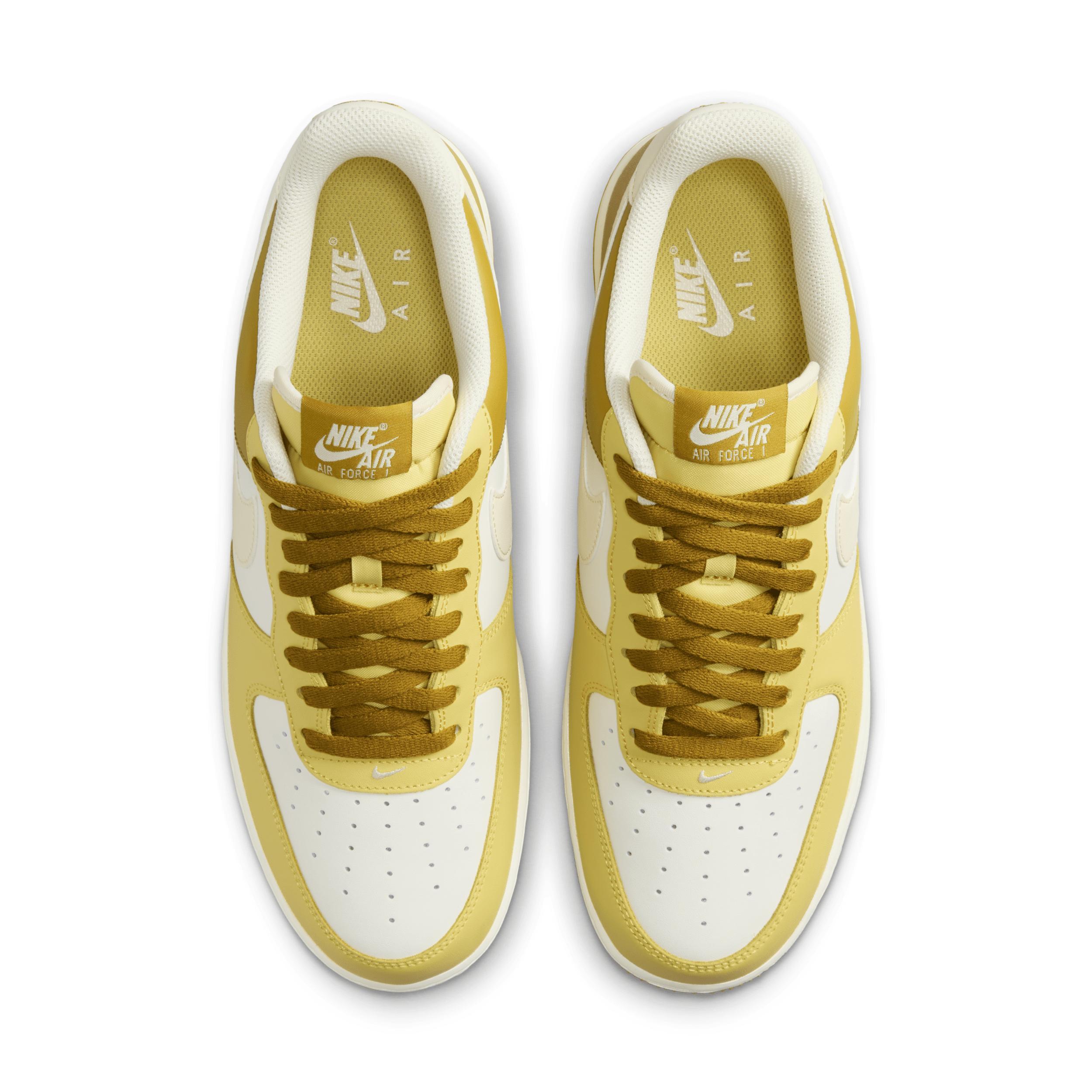 Nike Men's Air Force 1 '07 Shoes Product Image