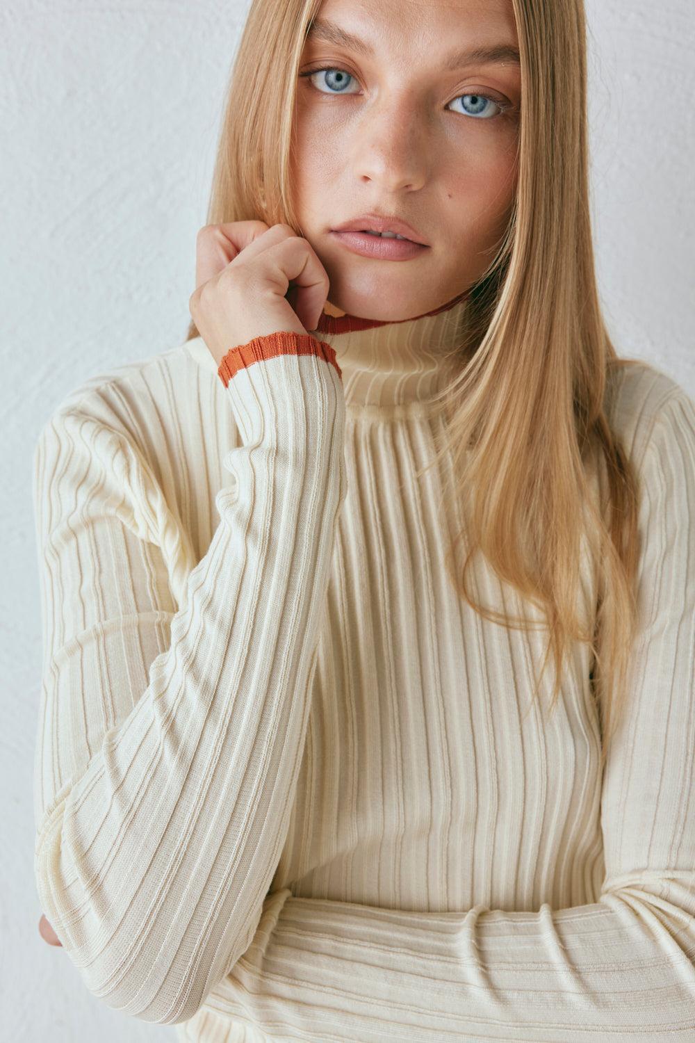 Devin Knit Skivvy Cream Product Image