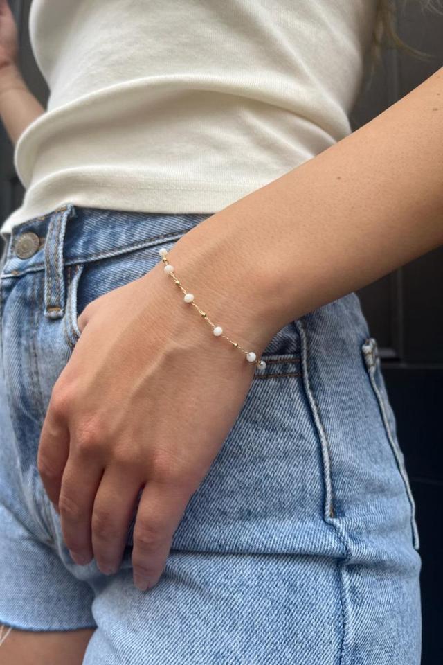 White Bead Bracelet Product Image