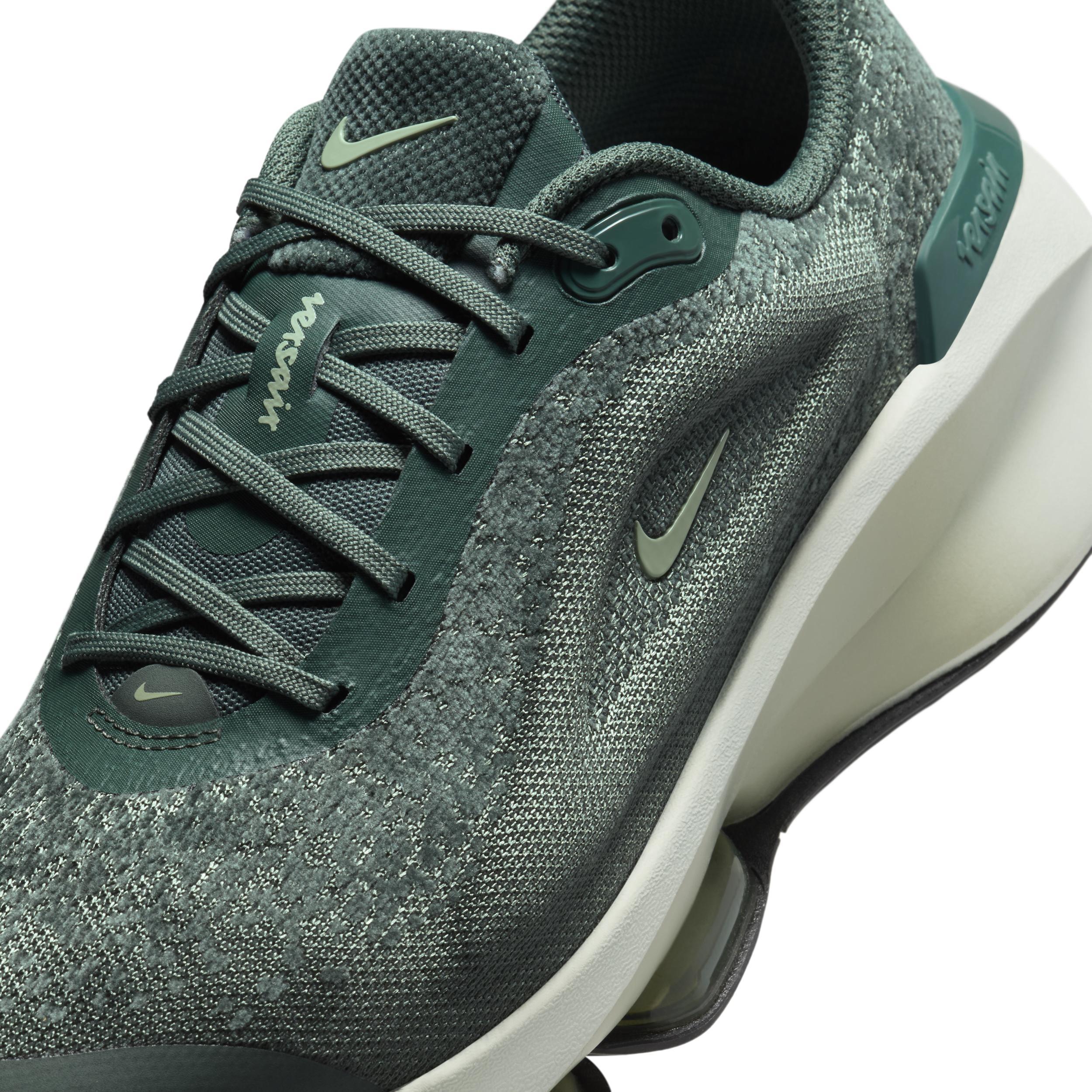 Nike Women's Versair Workout Shoes Product Image