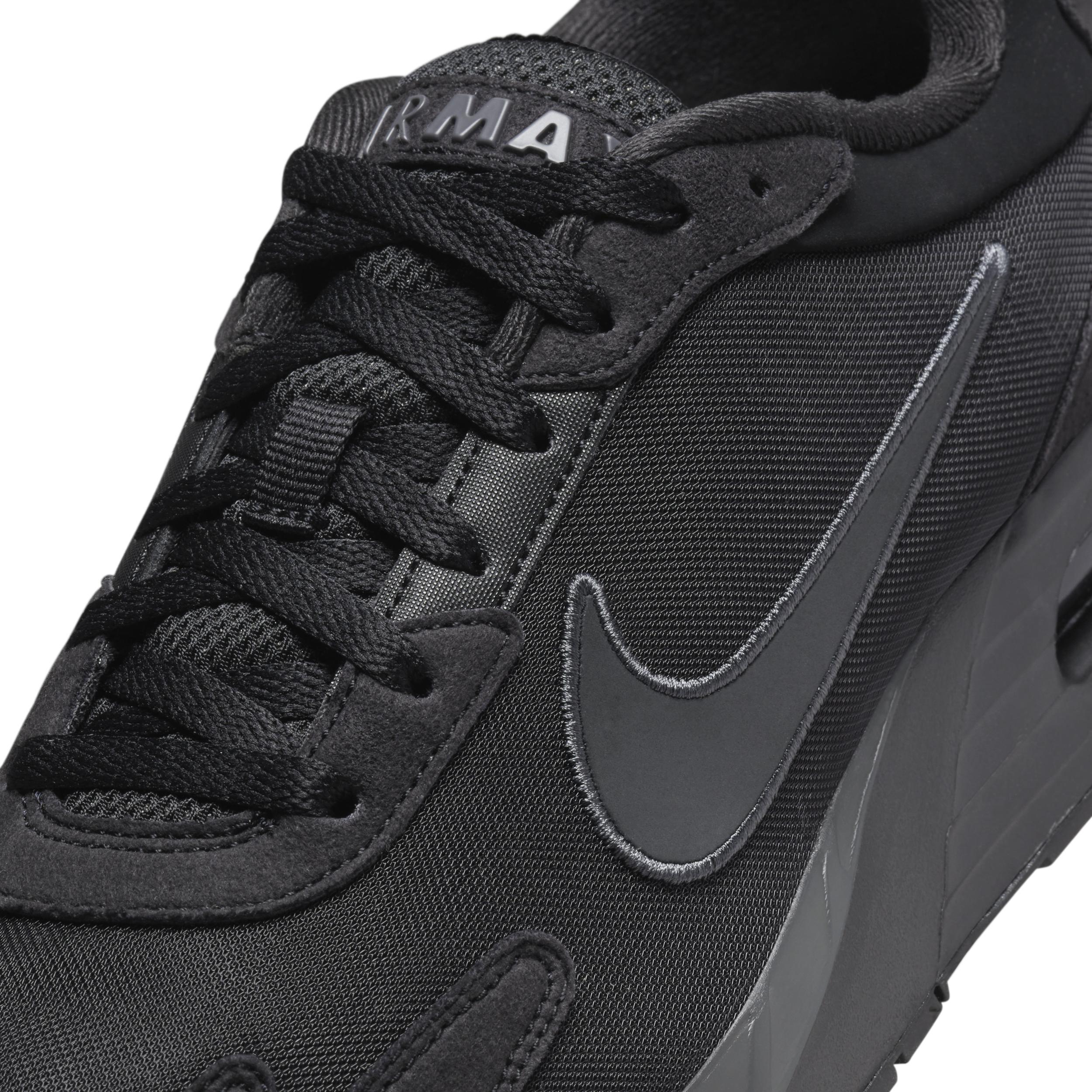 Nike Men's Air Max Solo Shoes Product Image