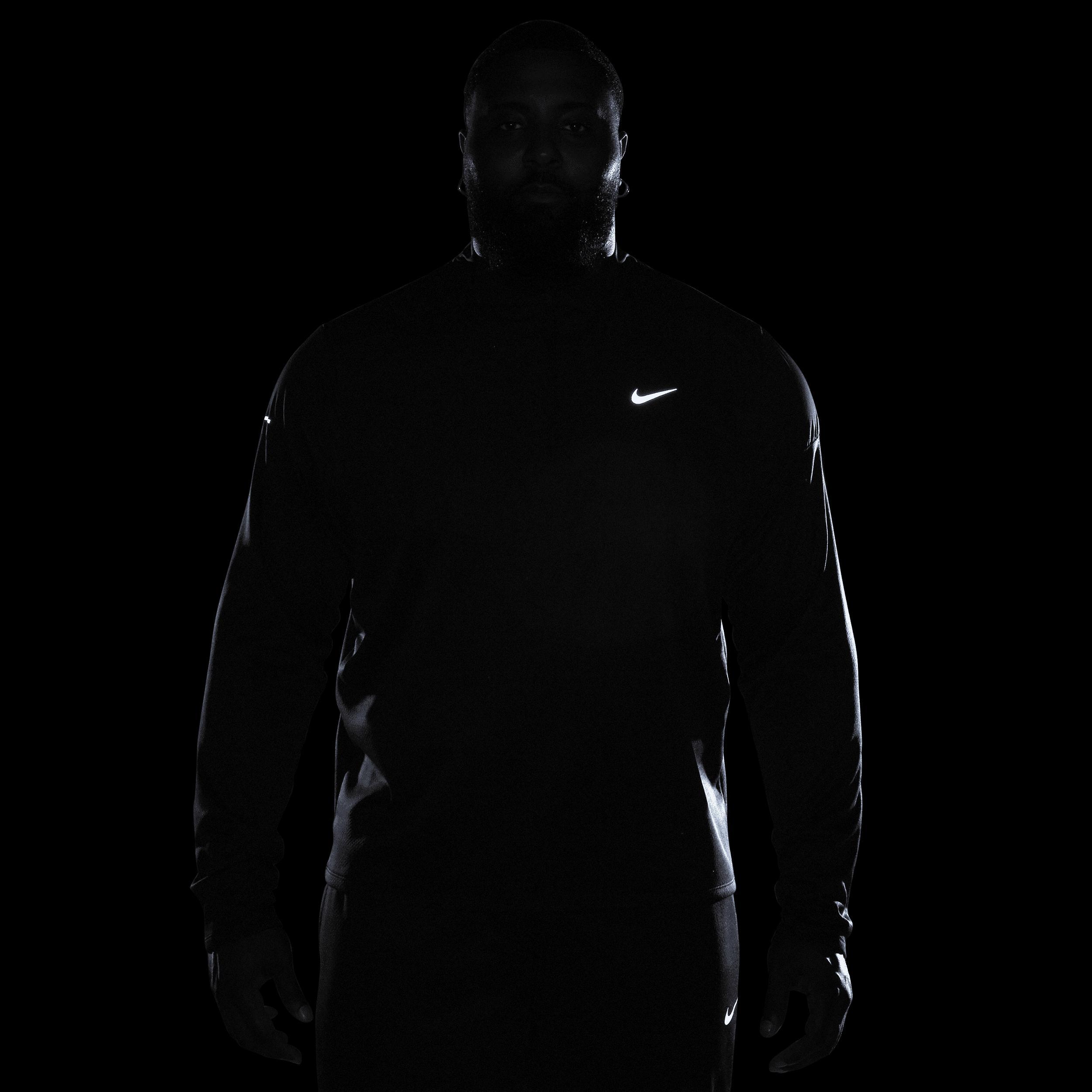 Nike Sphere Element Men's Therma-FIT Water-Repellent 1/2-Zip Running Top Product Image