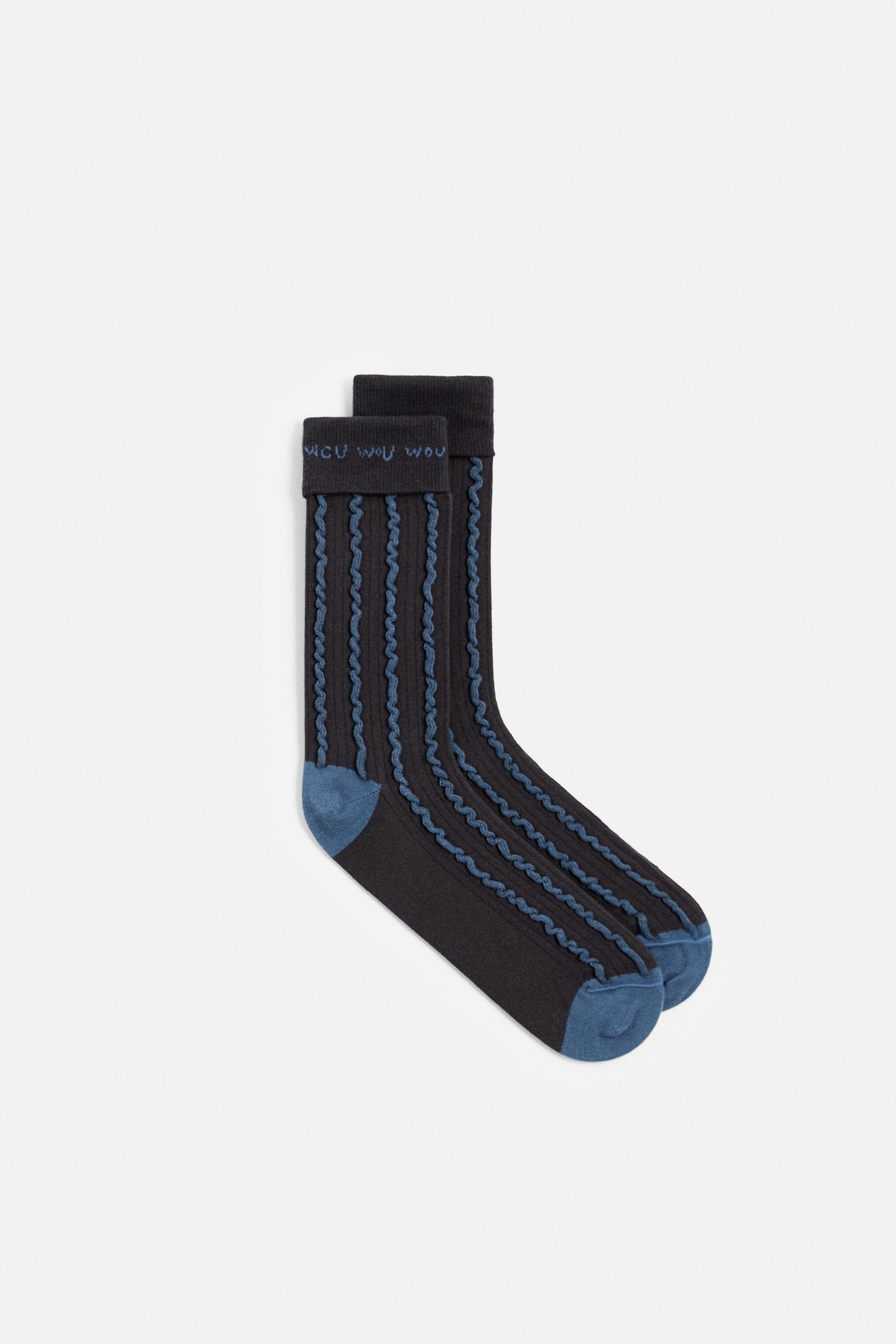 TEXTURED JACQUARD SOCKS Product Image