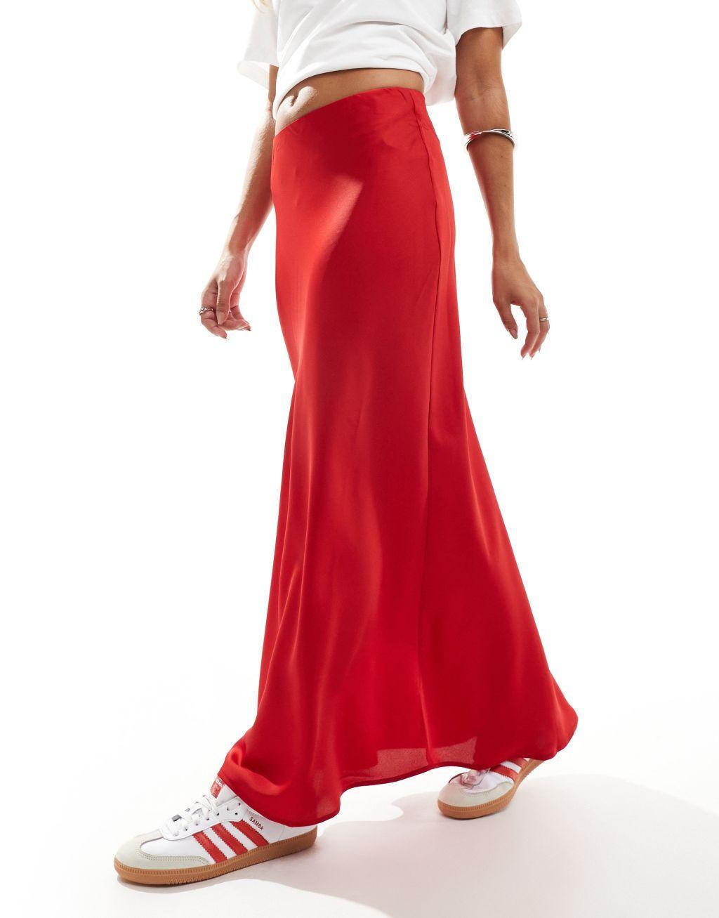 Vila satin maxi skirt in red Product Image