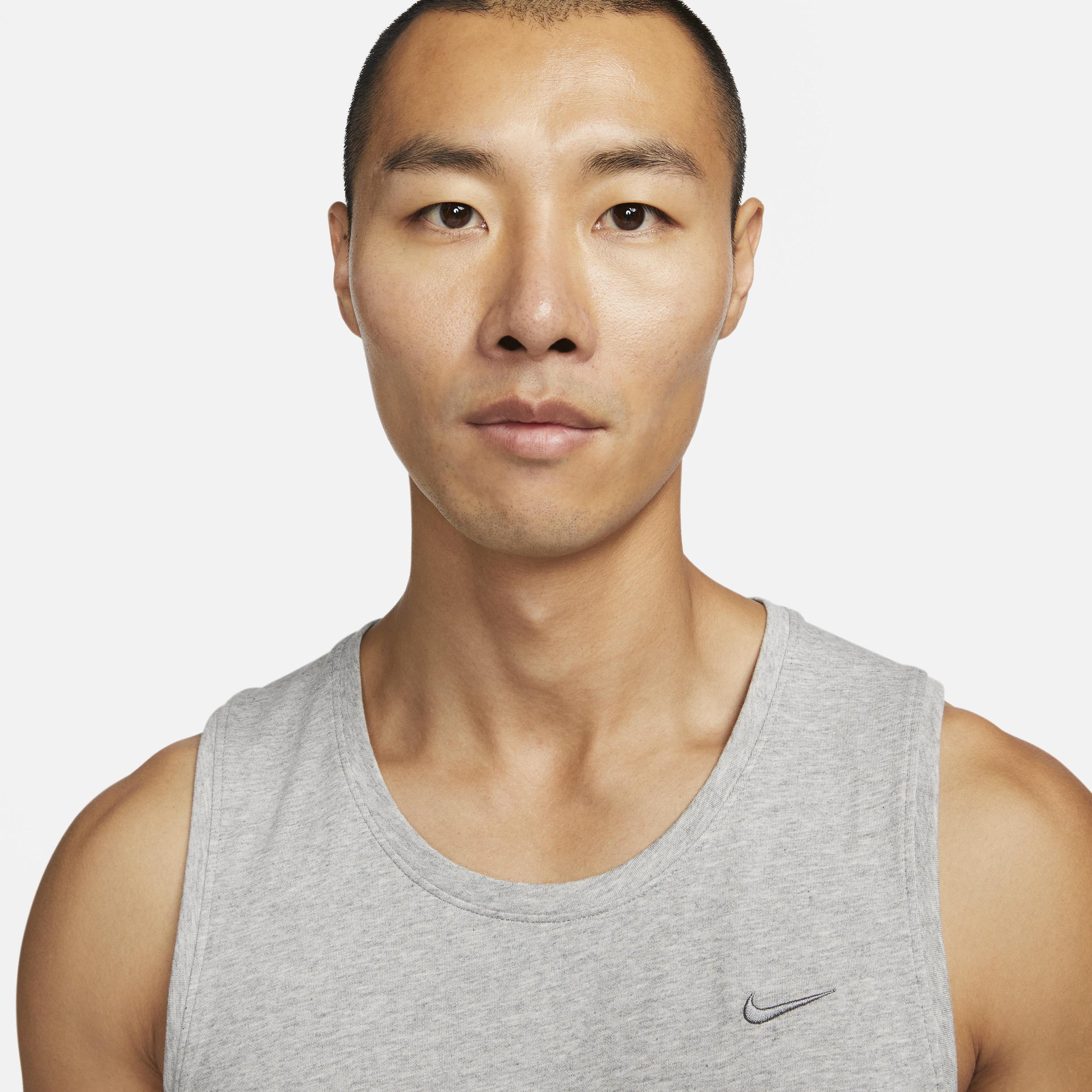 Nike Primary Men's Dri-FIT Versatile Tank Product Image