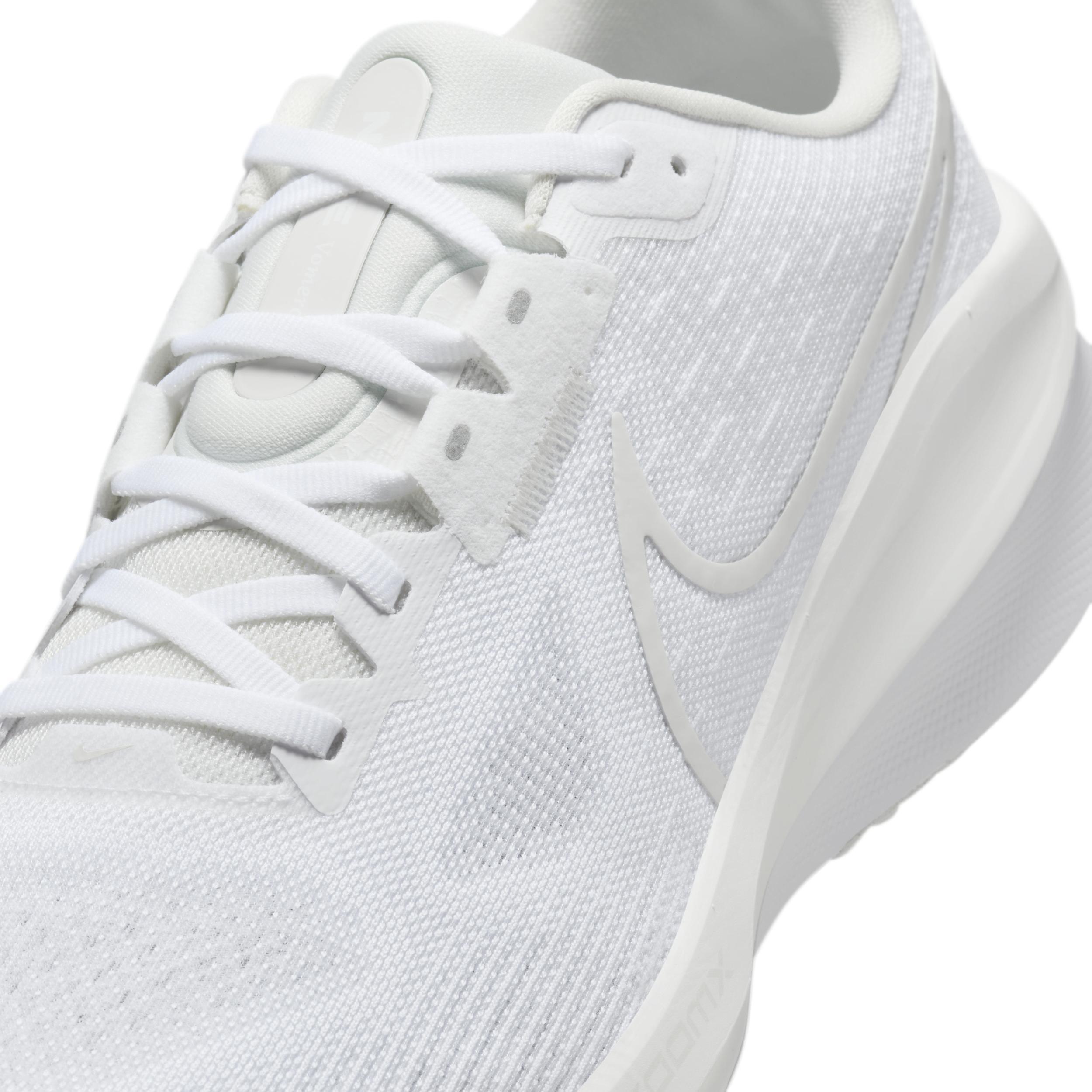 Nike Mens Nike Vomero 17 - Mens Shoes White/Platinum Tint/Summit White Product Image