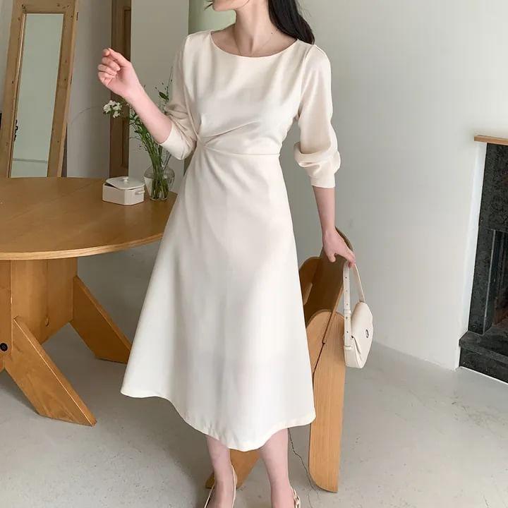 Puff-Sleeve Plain Shirred Midi A-Line Dress Product Image