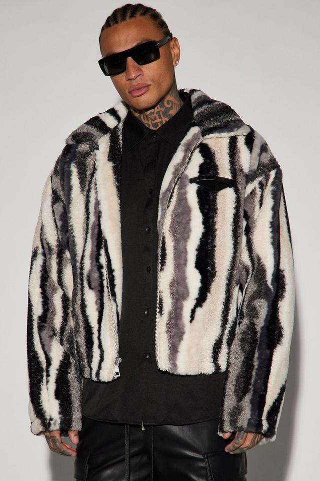 Fuzzy Feeling Cropped Jacket - Black/combo Product Image