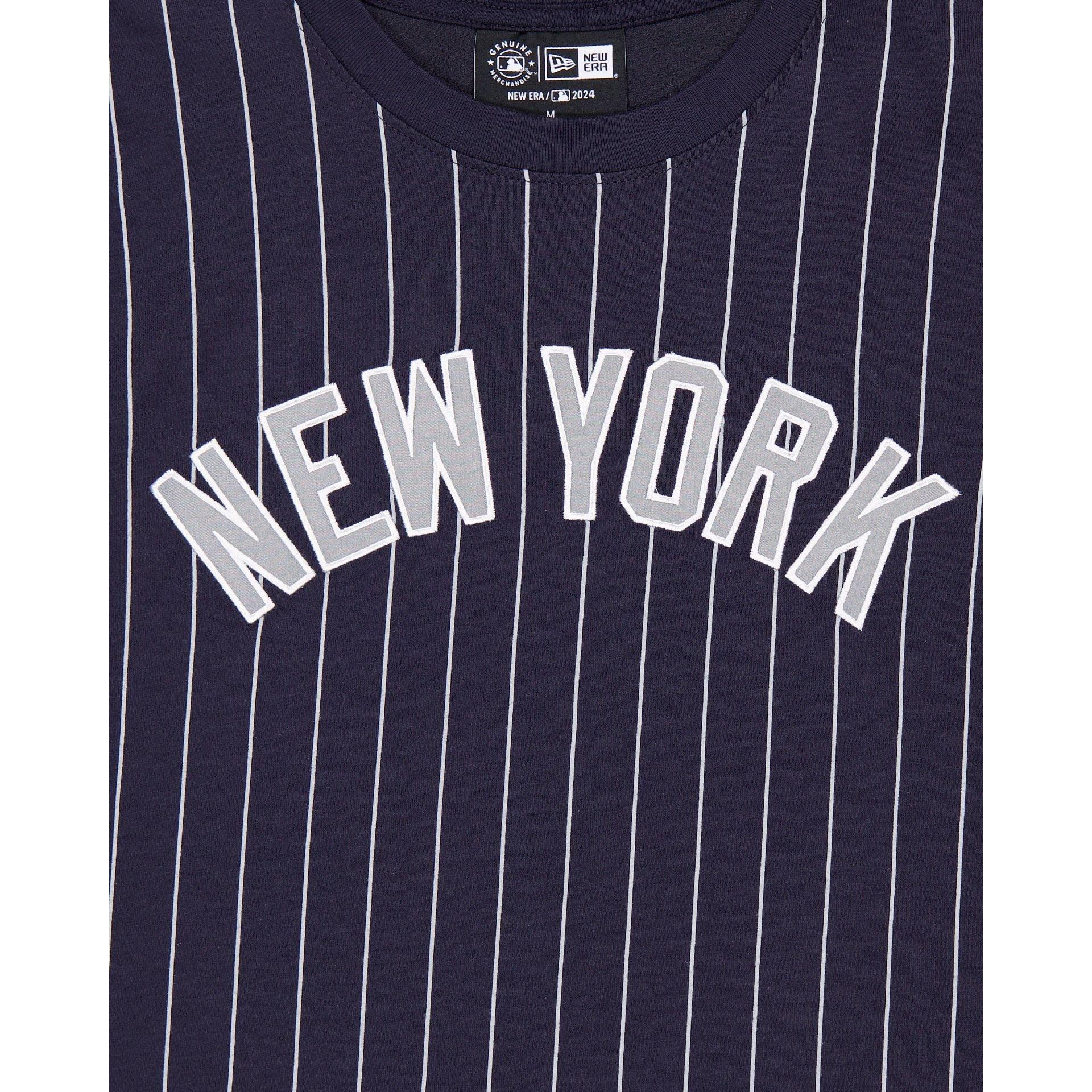 New York Yankees Throwback Pinstripe T-Shirt Male Product Image