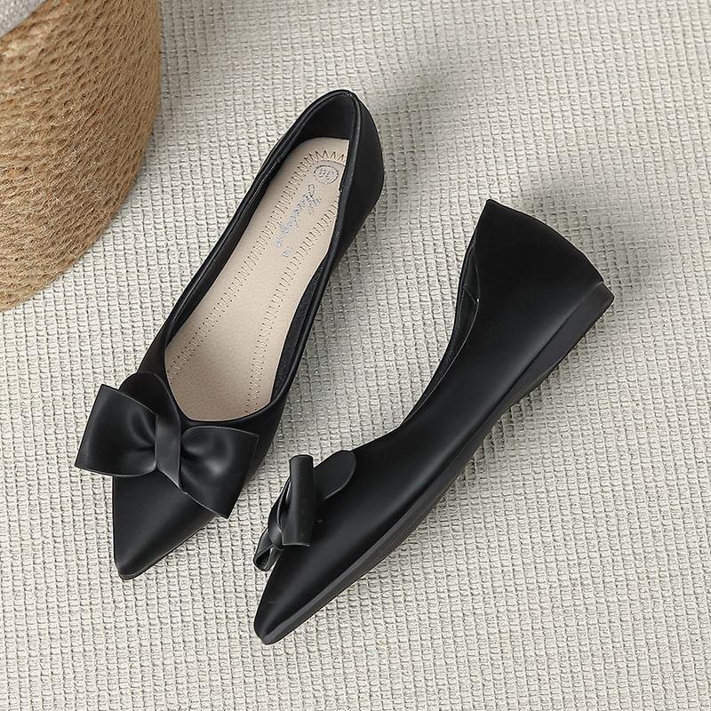 Bow Accent Plain Flats Product Image