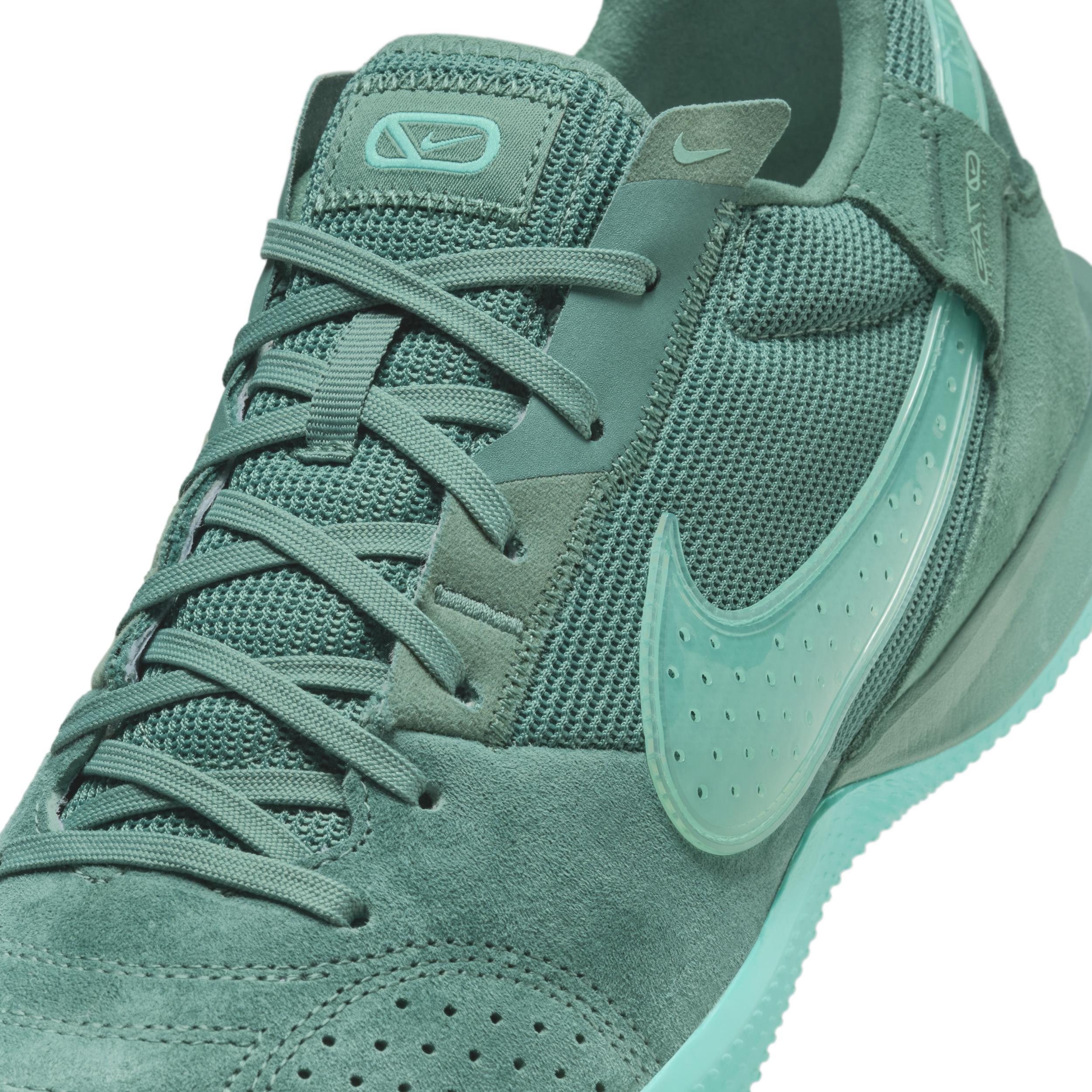 Nike Streetgato Low-Top Soccer Shoes Product Image