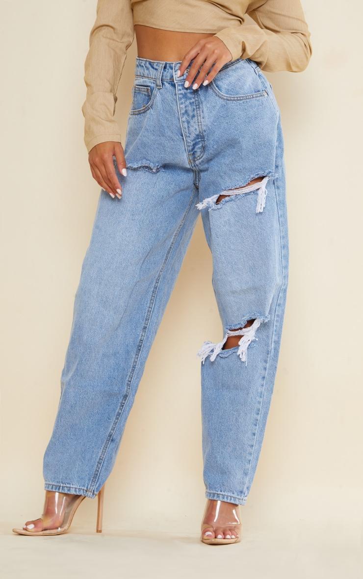 PRETTYLITTLETHING Petite Light Blue Wash Open Knee Boyfriend Jeans Product Image