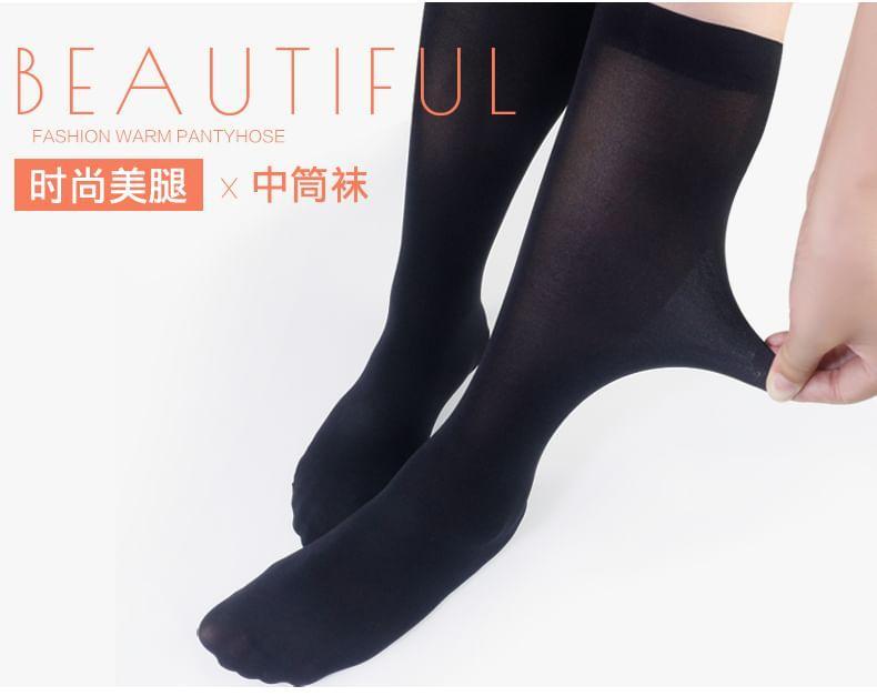 Knee High Socks Product Image