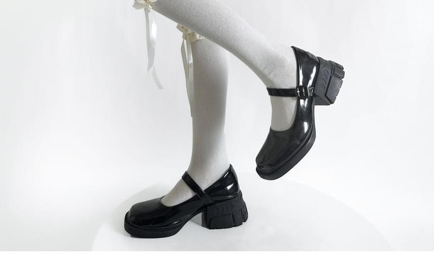 Ribbon Accent Plain Over-The-Knee Socks Product Image