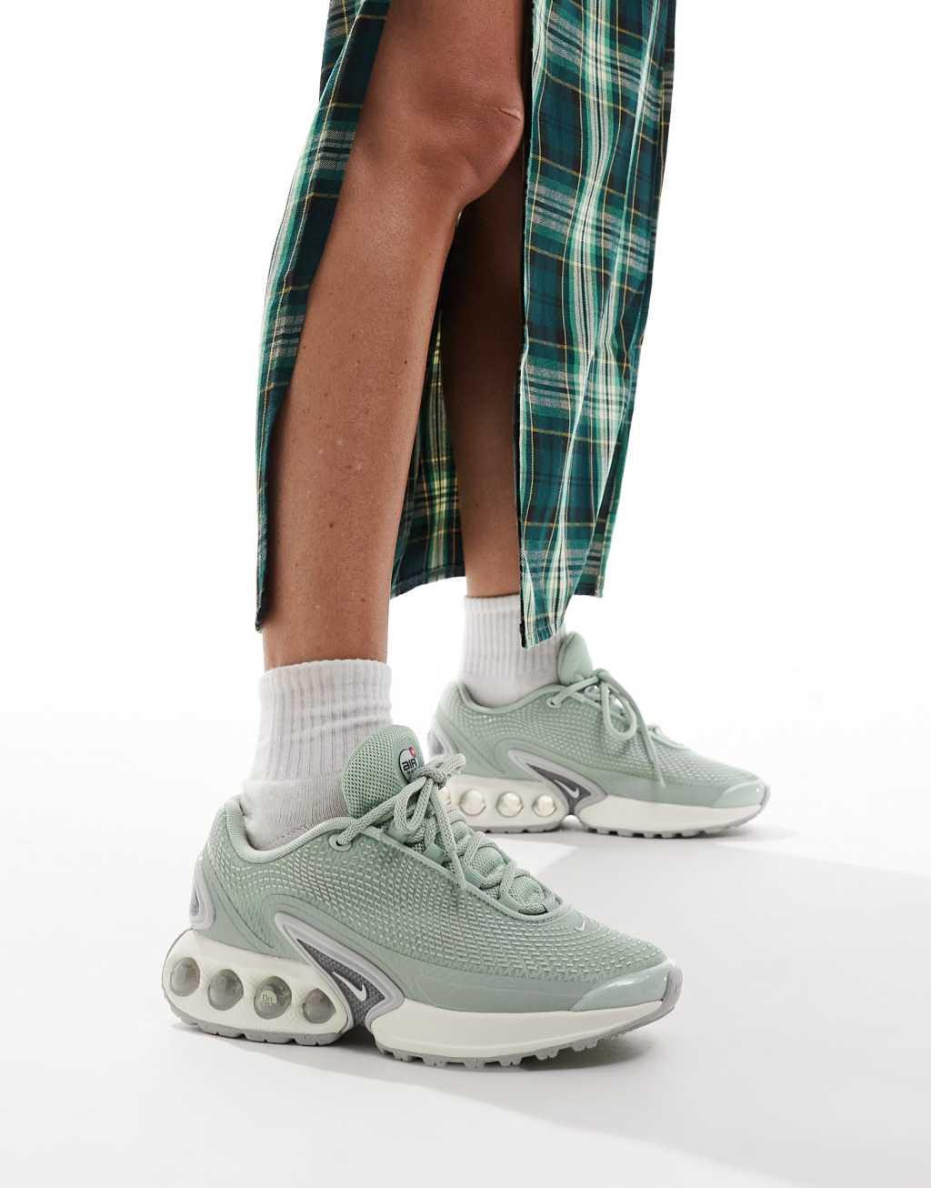 Nike Air Max DN sneakers in Jade Product Image