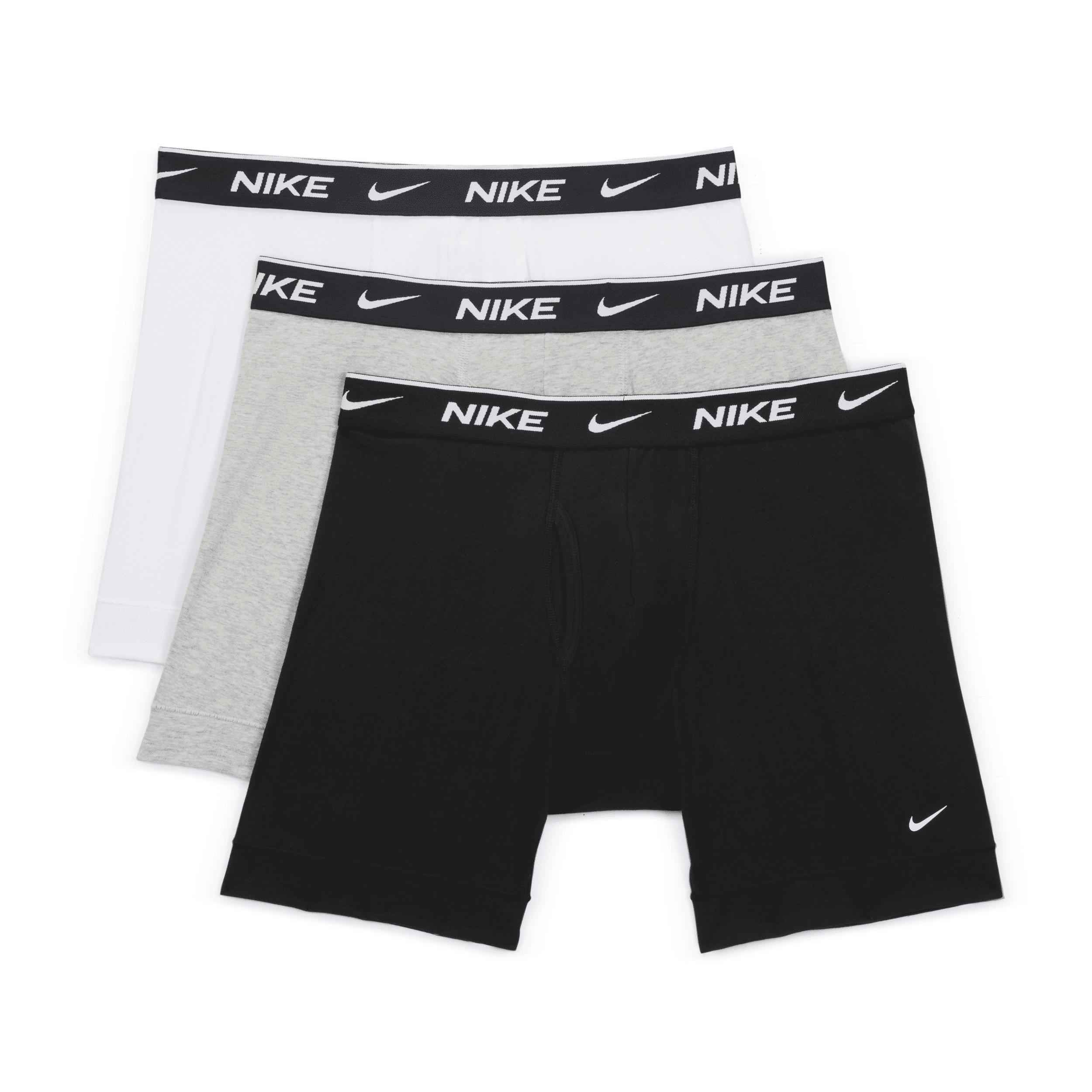 Nike Men's Dri-FIT Essential Cotton Stretch Boxer Briefs (3-Pack) Product Image