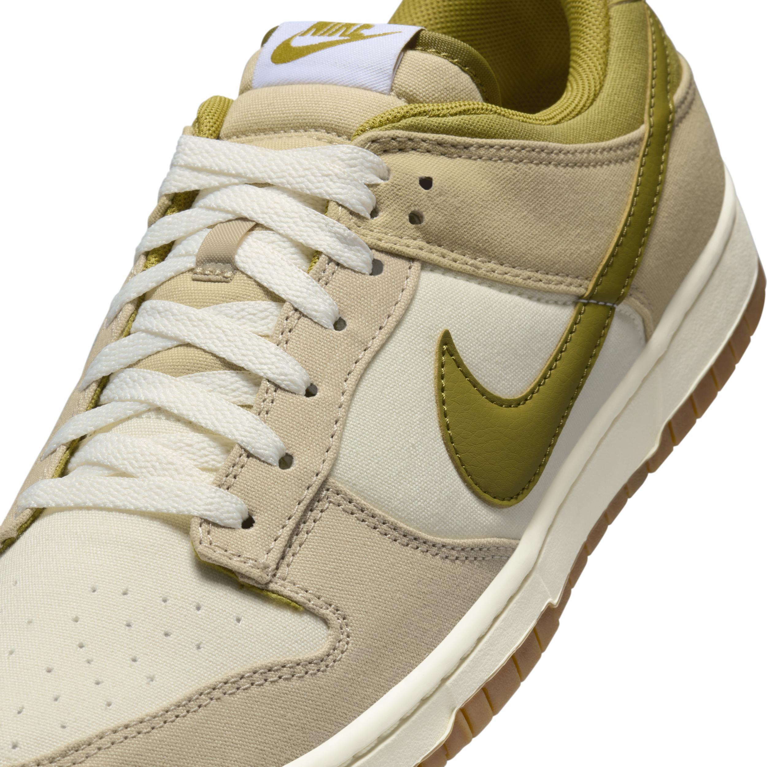 Nike Dunk Low Men's Shoes Product Image