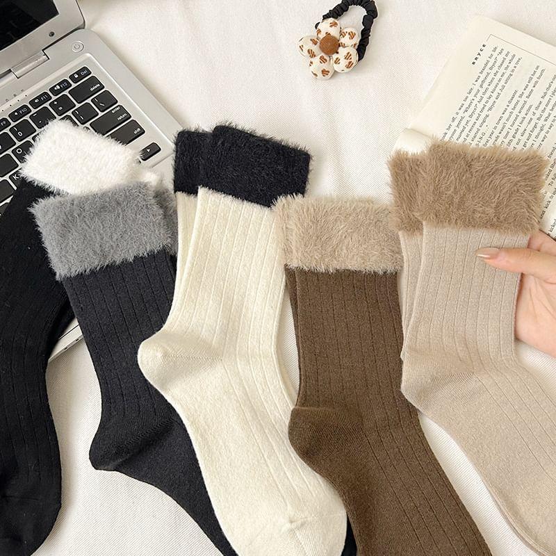 Two Tone Fluffy Panel Socks / Set Product Image