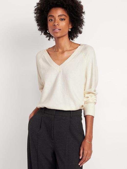 SoSoft Loose V-Neck Sweater Product Image