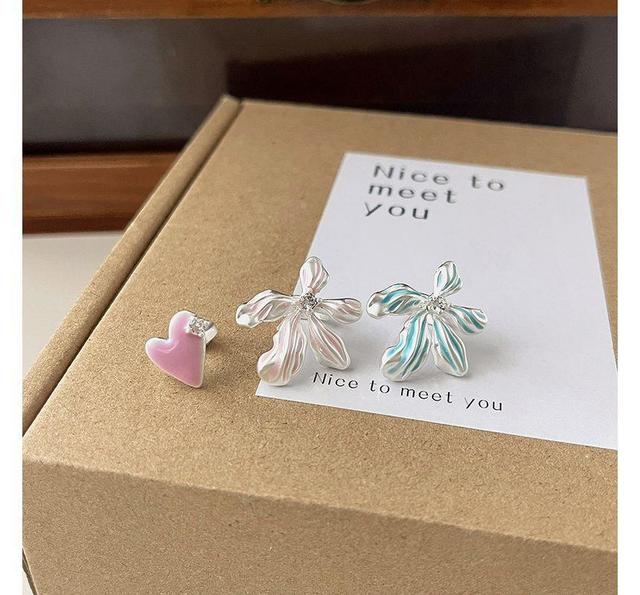 Floral Alloy Earring Product Image