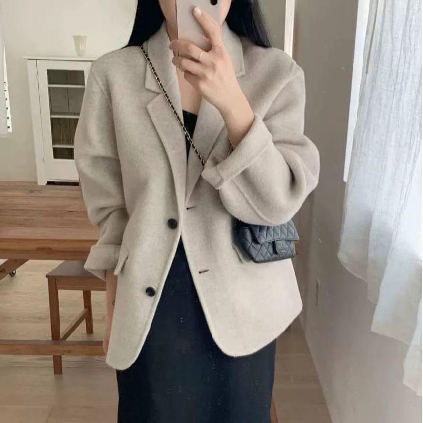 Lapel Collar Plain Single-Breasted Blazer Product Image