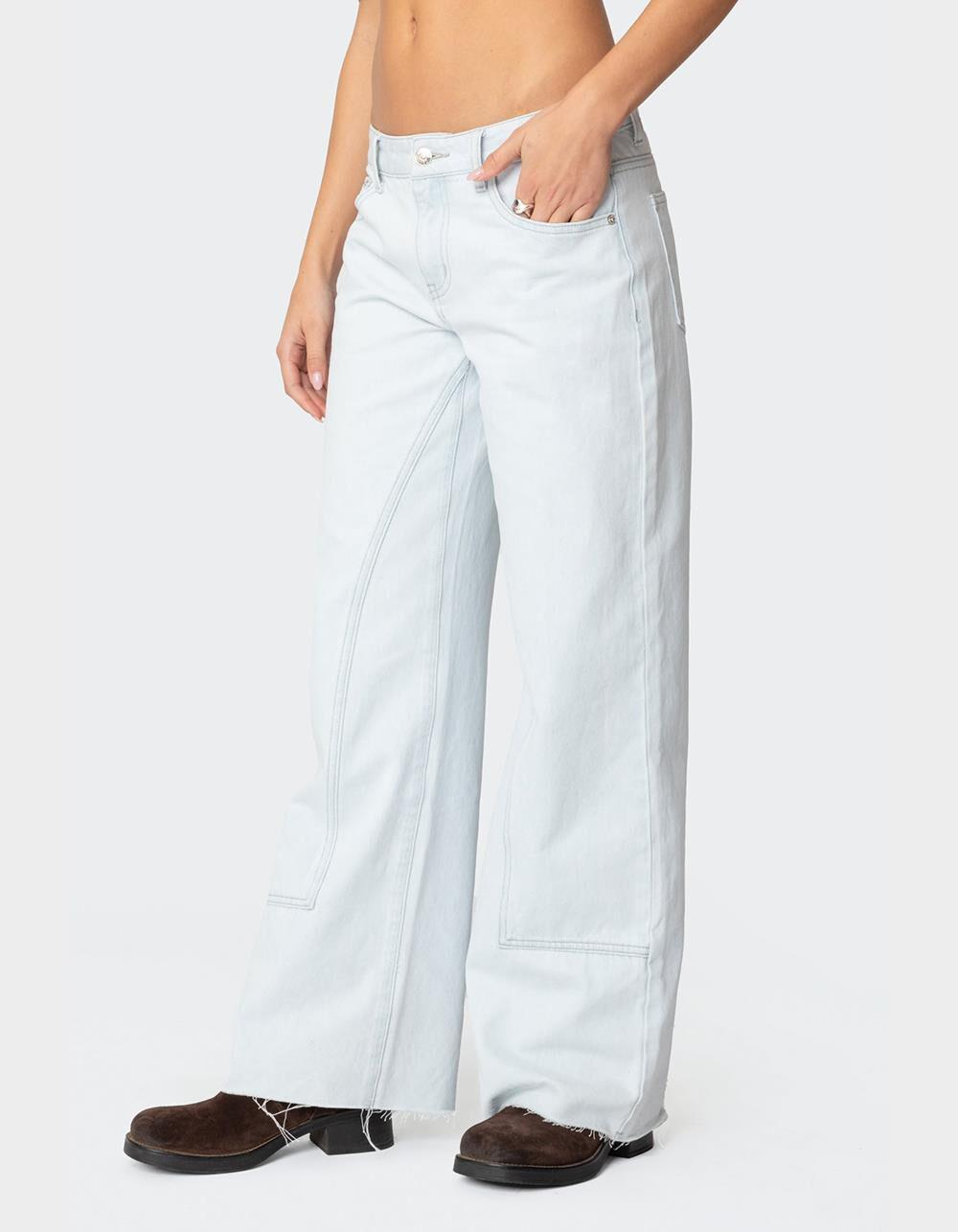 EDIKTED Savanna Low Rise Jeans Product Image