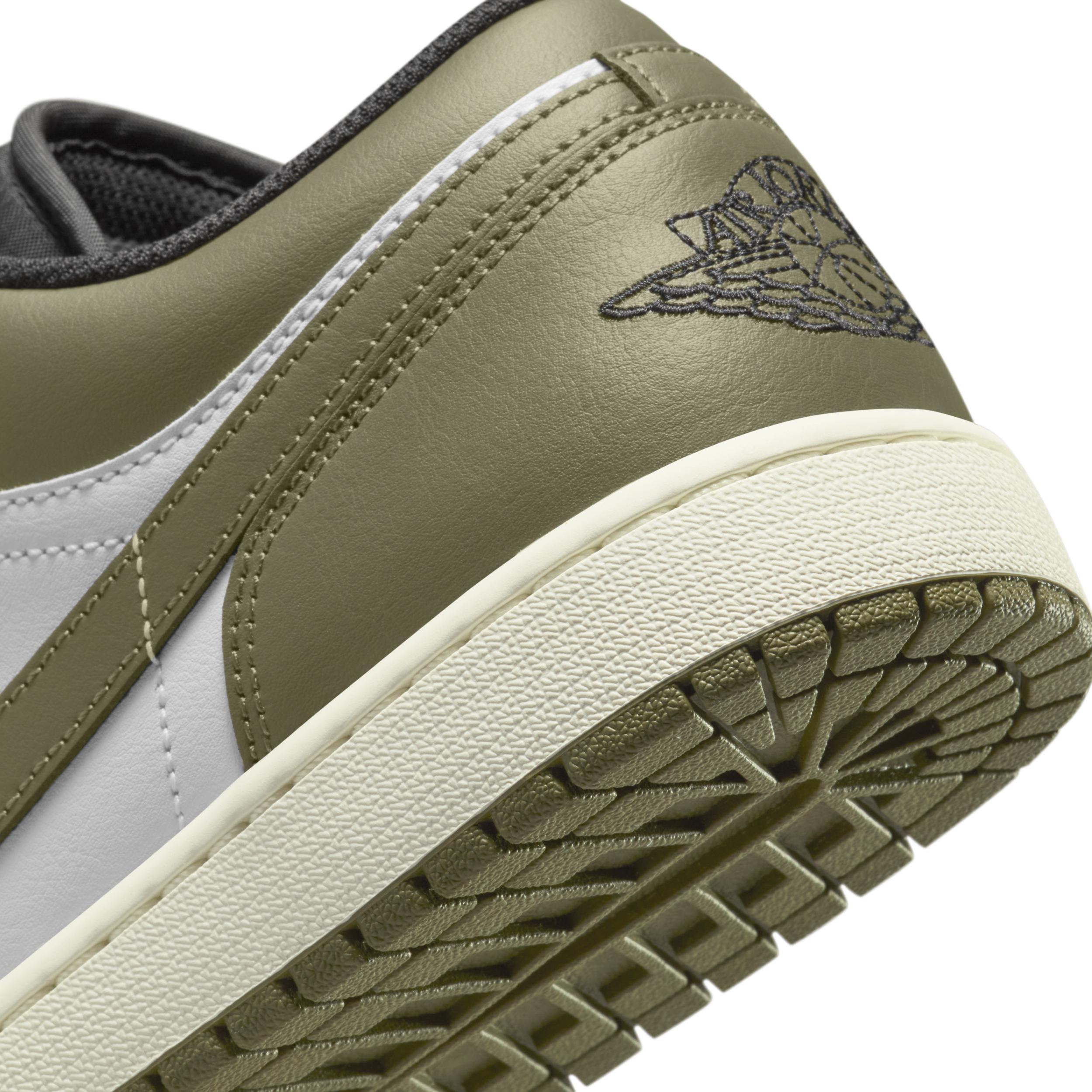 Men's Air Jordan 1 Low Shoes Product Image