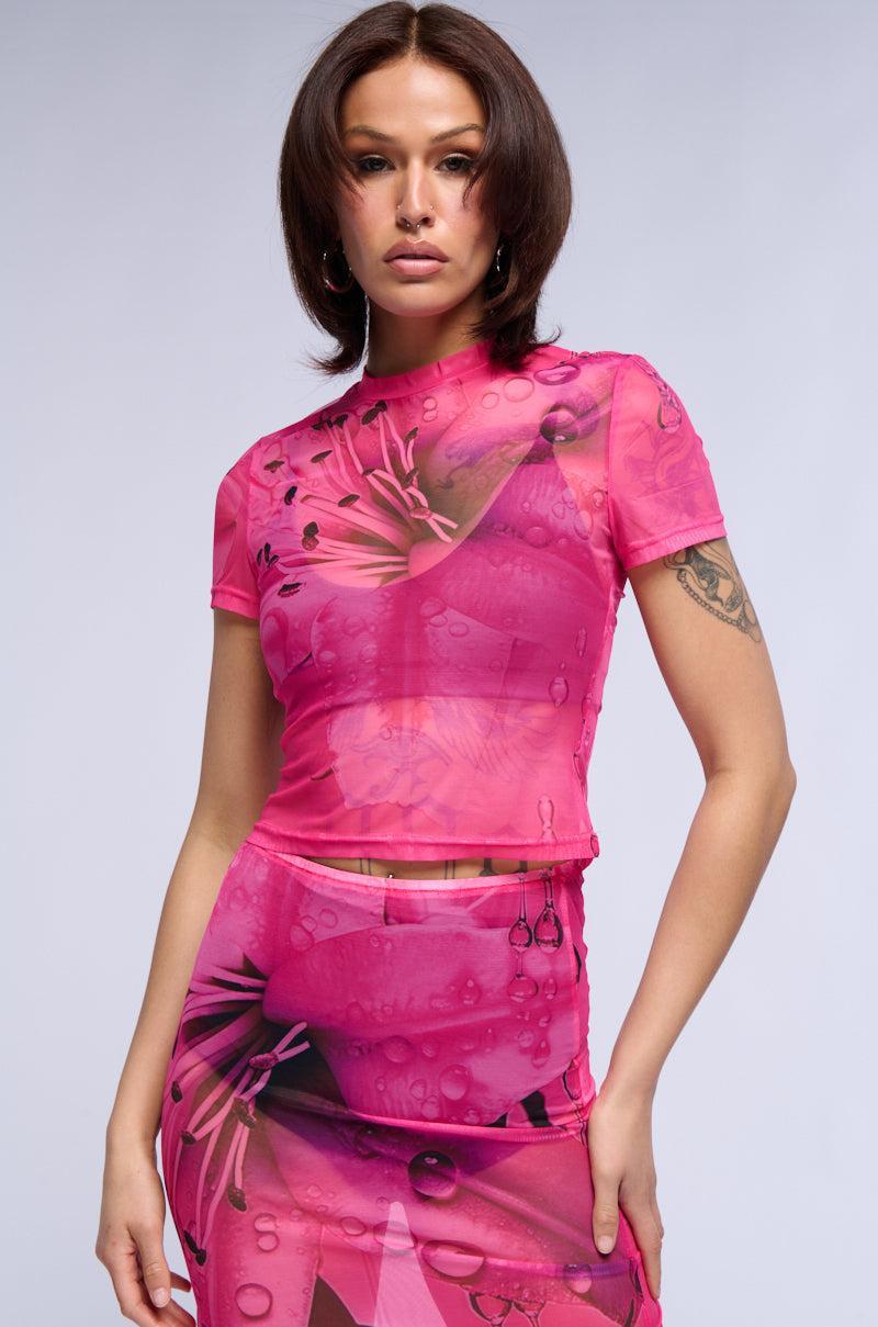 FEMININE INSTINCTS MESH SHORT SLEEVE T SHIRT Product Image