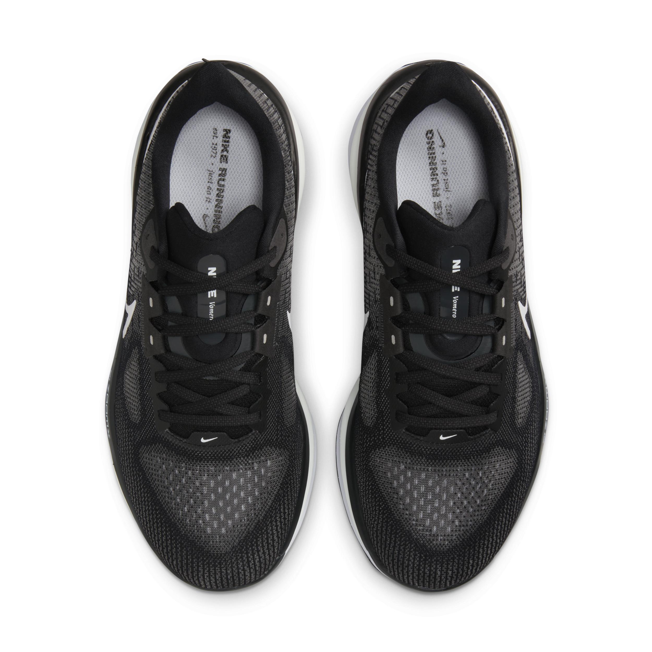 Nike Mens Vomero 17 Road Running Shoes (Extra Wide) Product Image