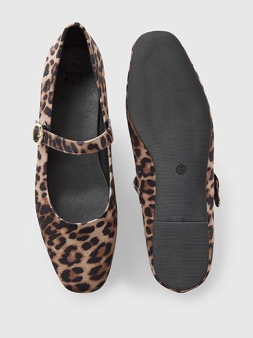 Leopard Ballet Flats Product Image