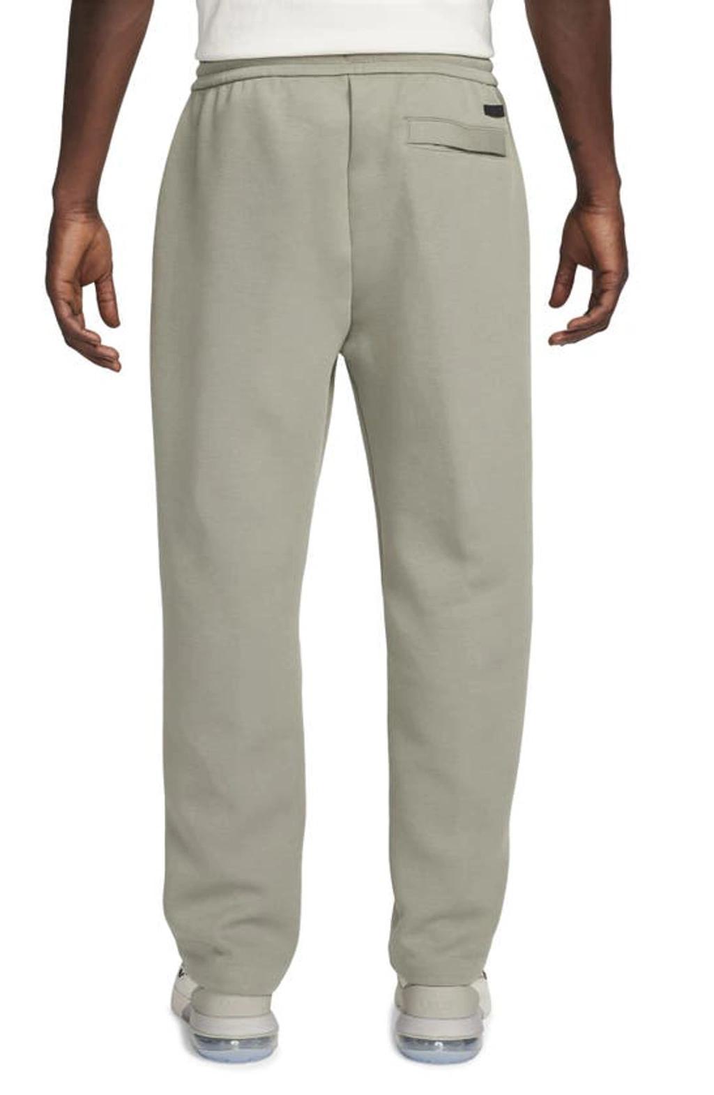 Men's  Sportswear Tech Fleece Reimagined Loose Fit Open Hem Sweatpants In Grey Product Image