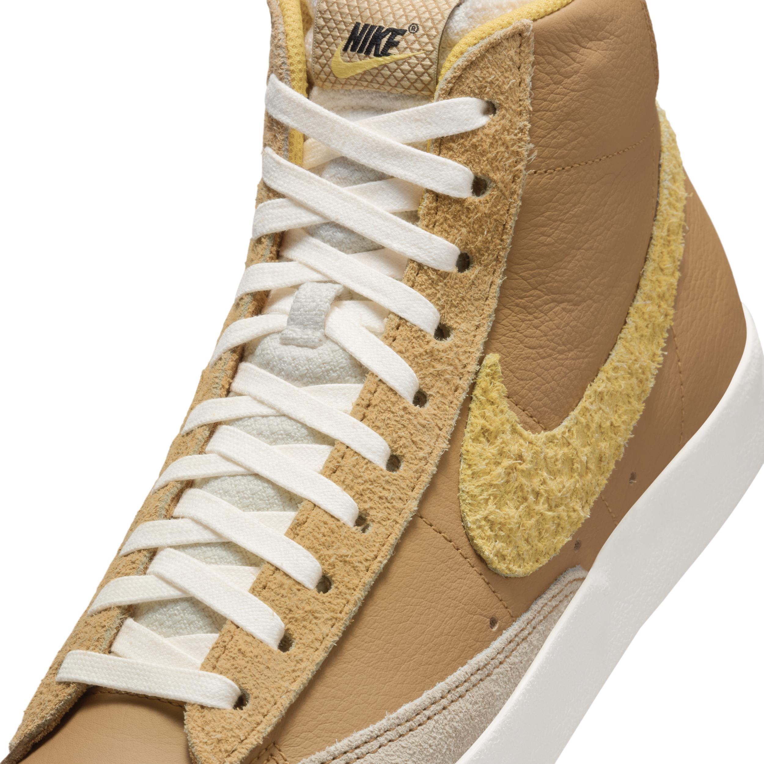 Nike Men's Blazer Mid '77 Vintage Shoes Product Image