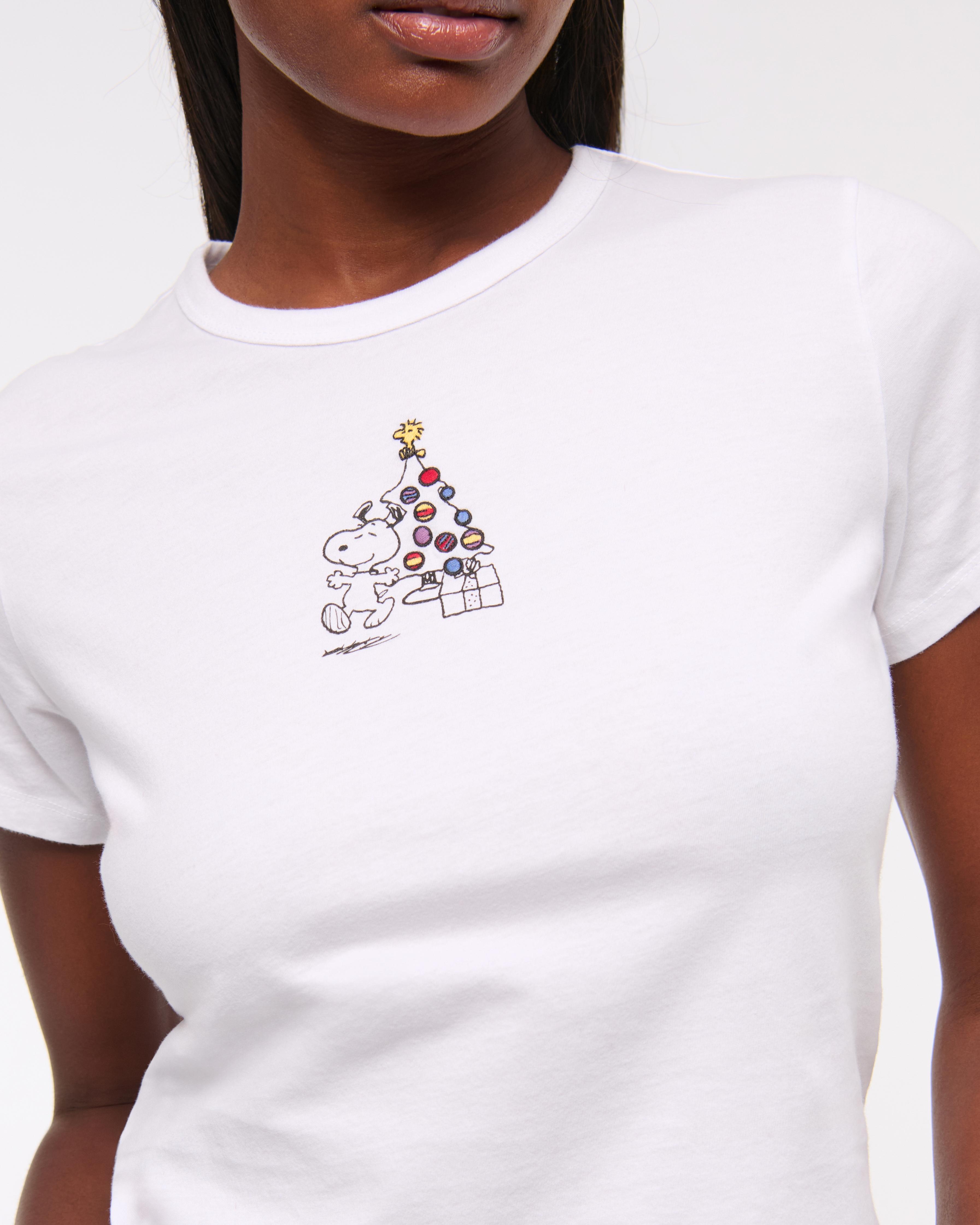 Short-Sleeve Snoopy Graphic Skimming Tee Product Image