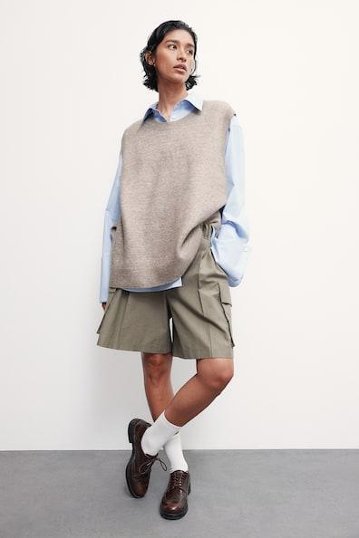 Sweater vest Product Image